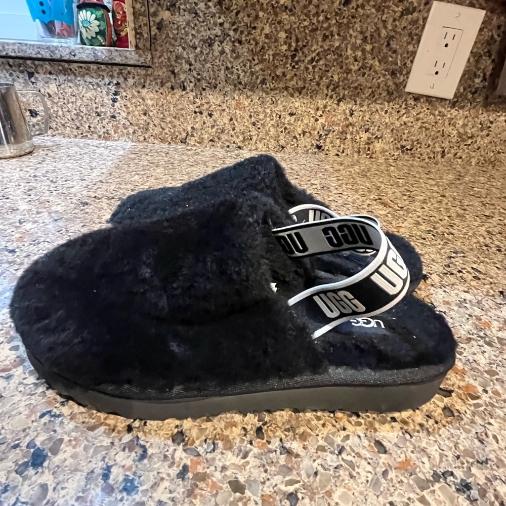 UGG Black Fluffy Sandals
